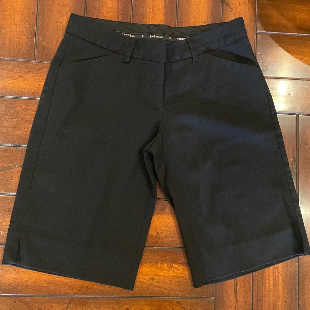new Express Black dressy short size 0